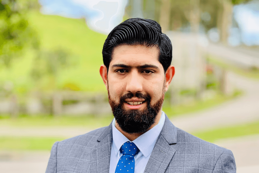 Portrait of Sayed Rahmatullah Hussainizada, Principal Solicitor